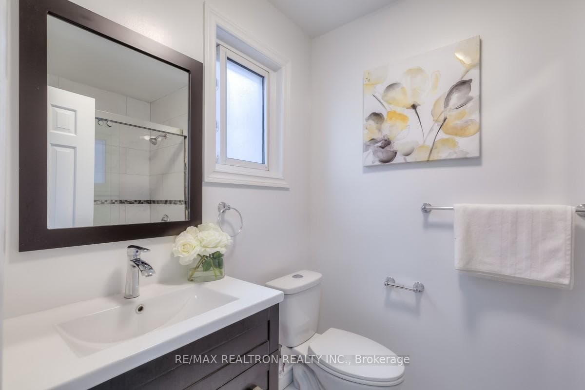 163 Baker Avenue photo 17