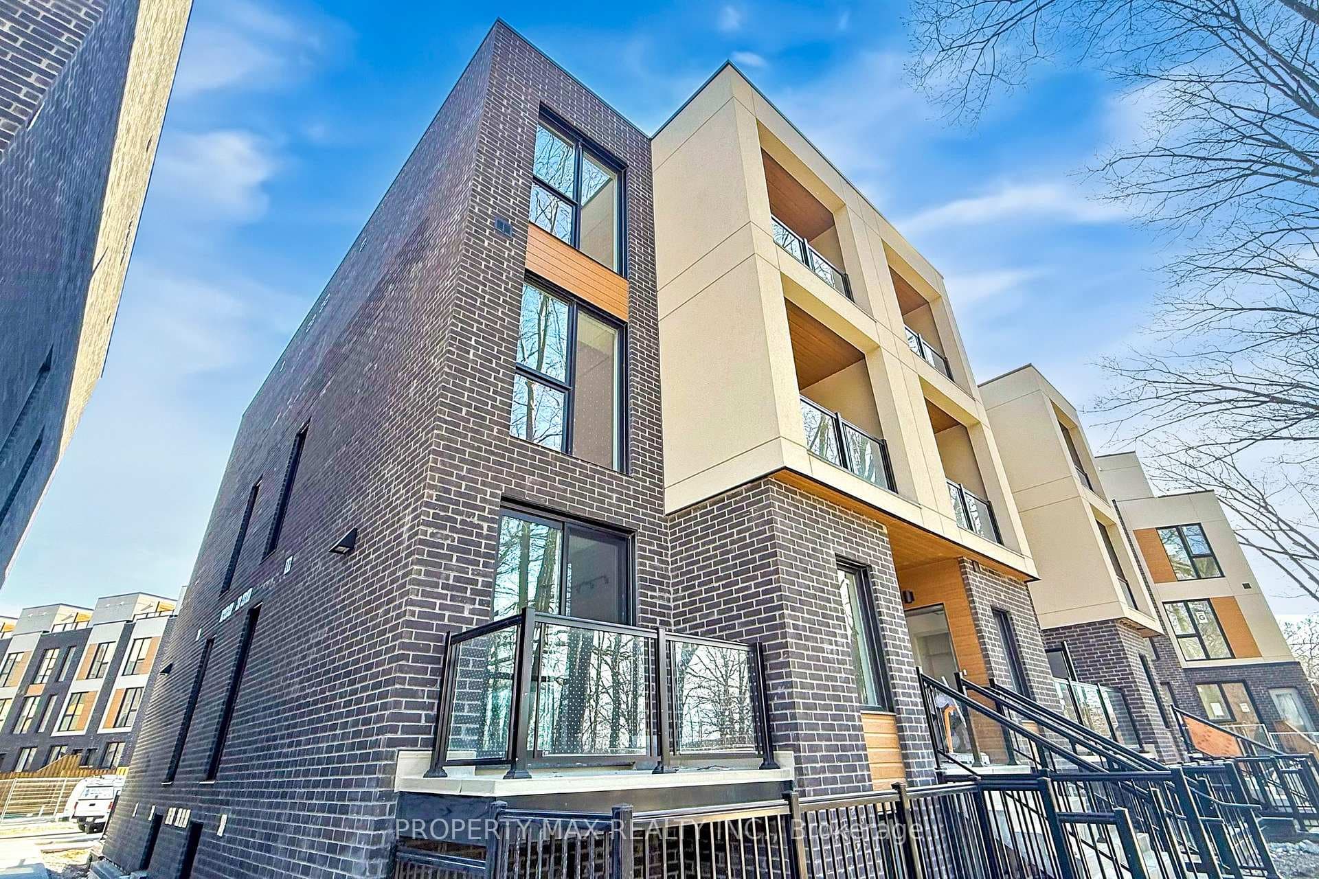 170 Clonmore Drive Unit 9 photo 1
