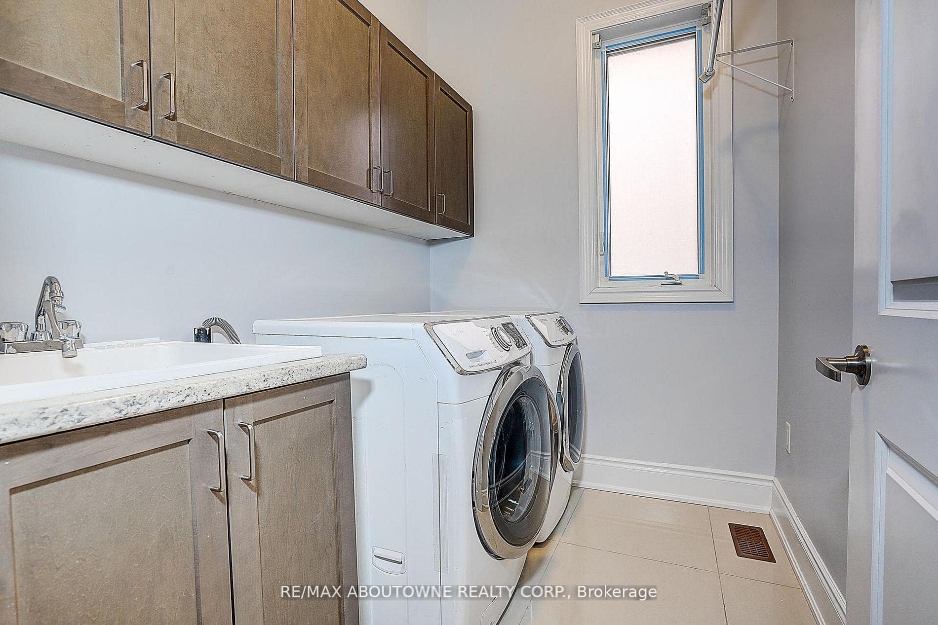 16 Gracedale Drive photo 33