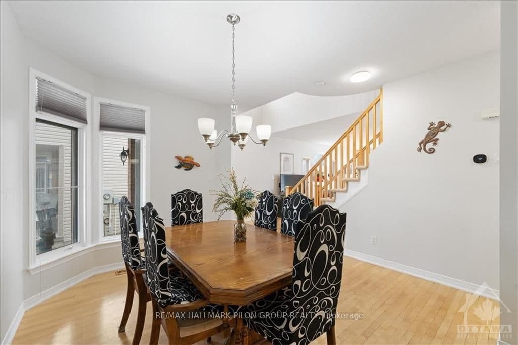 90 BRIDLE PARK Drive photo 2