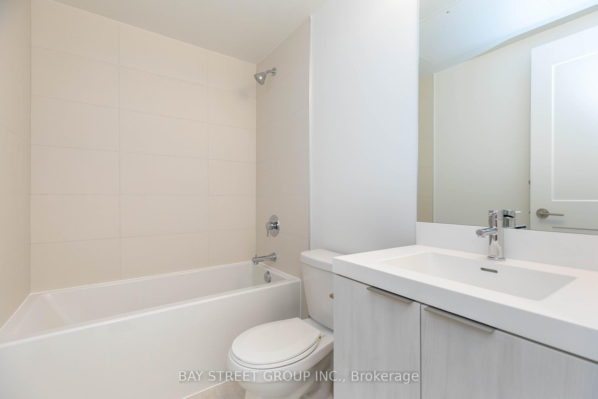8 Widmer Street Unit 4012 photo 11