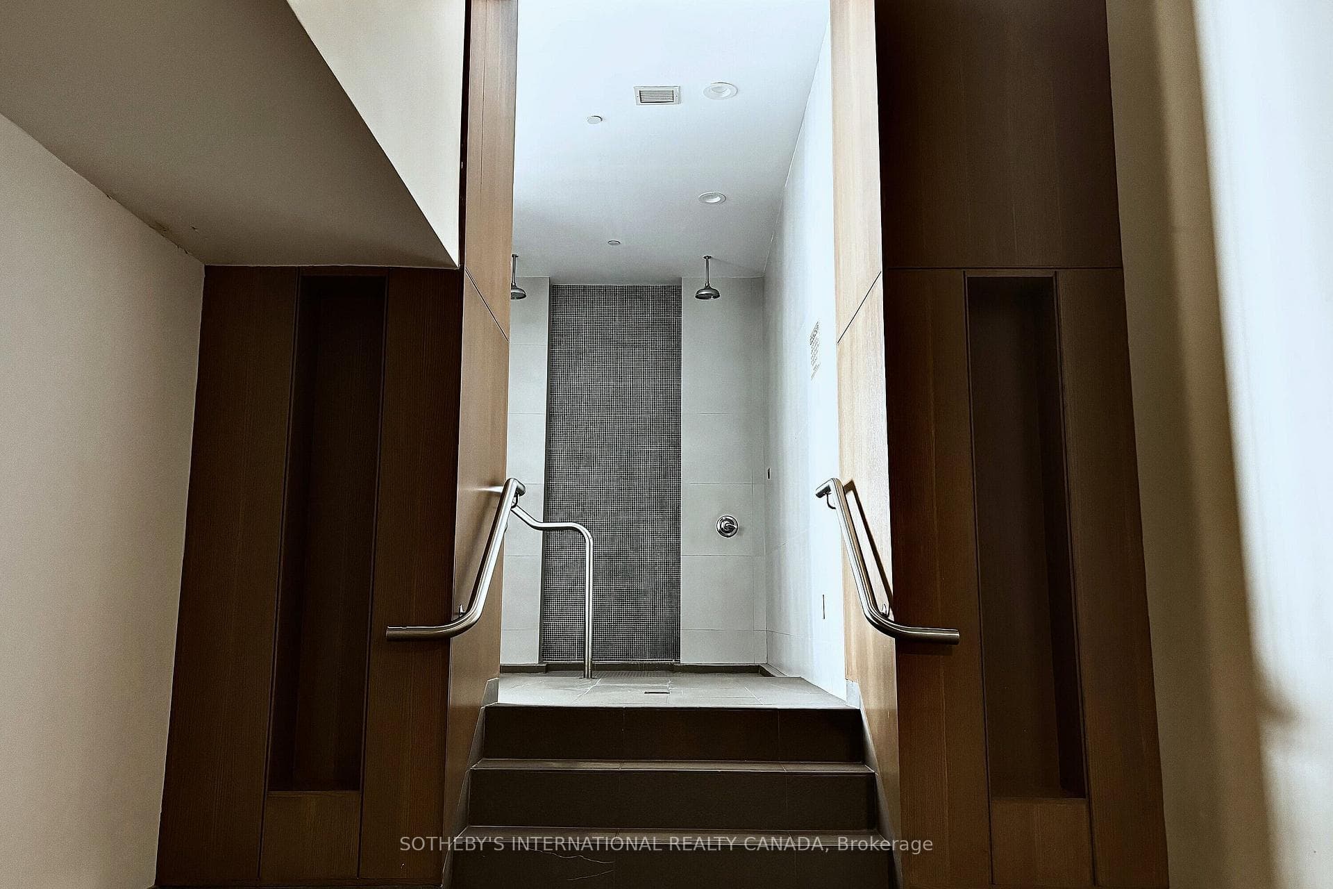 11 Brunel Court Unit 1216 photo 17