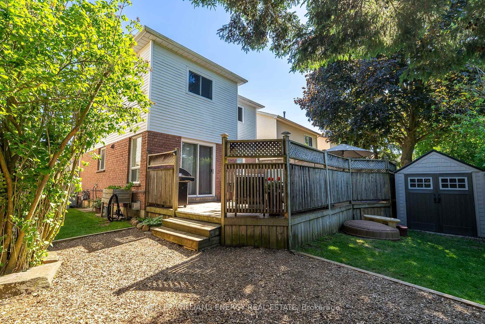10 Windham Crescent photo 35