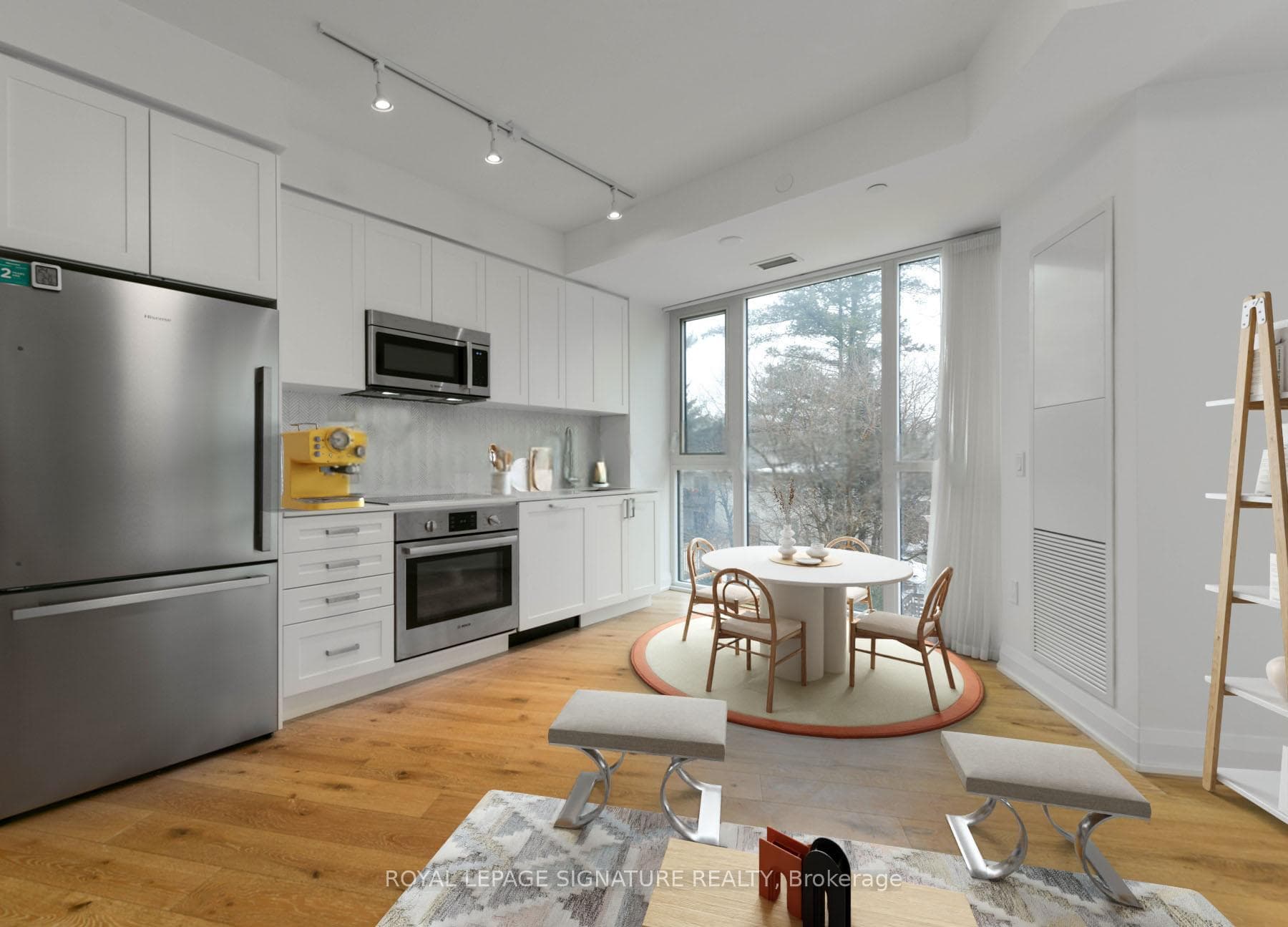 293 The Kingsway N/A Unit 210 photo 8