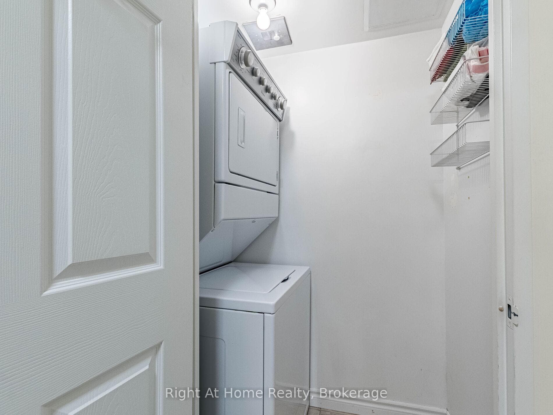 2300 Parkhaven Boulevard Unit 208 photo 25