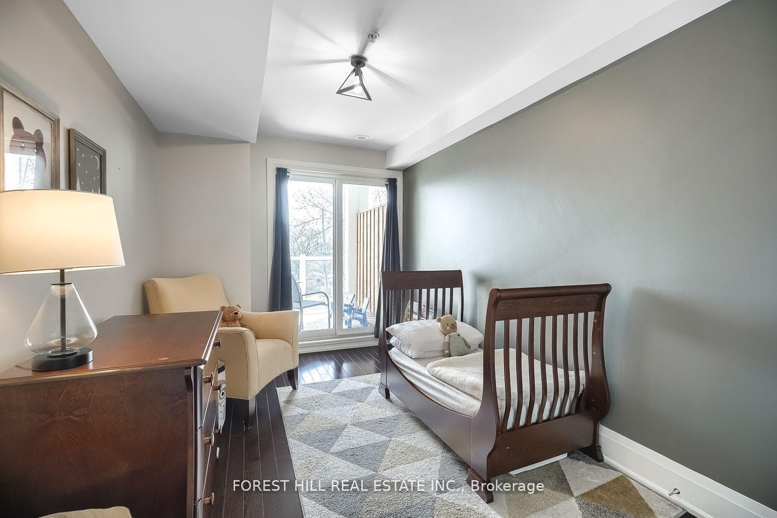 1548B Kingston Road photo 31