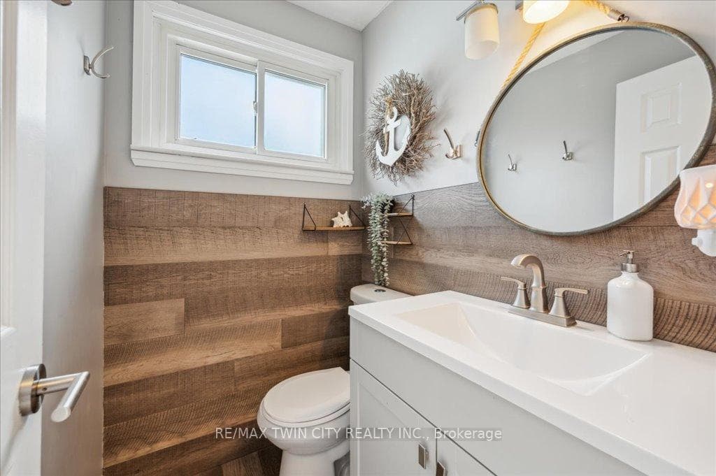 122 Forestwood Drive photo 19