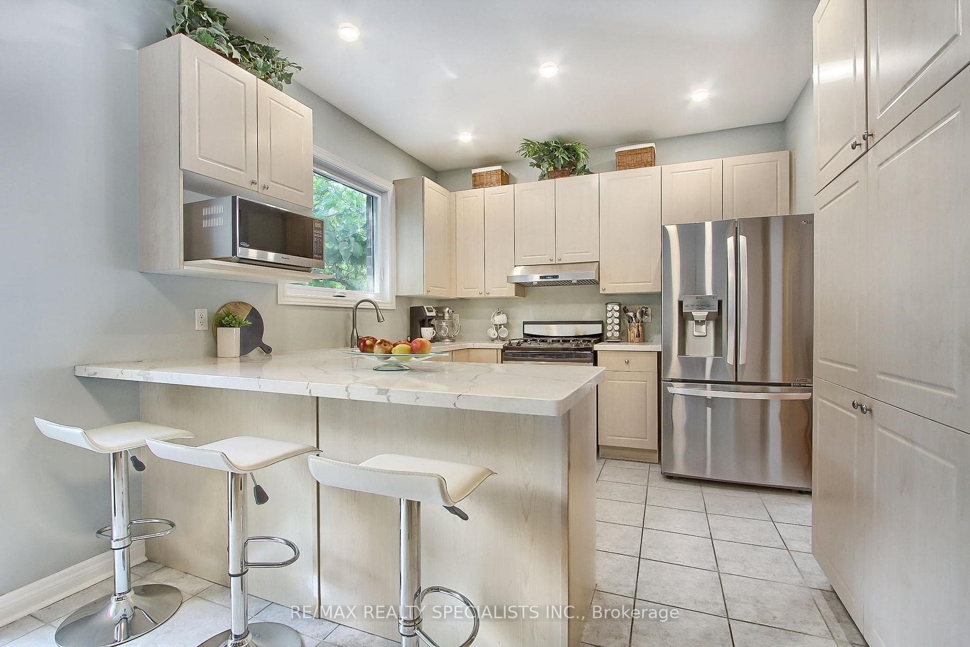 15 Whitwell Drive photo 13
