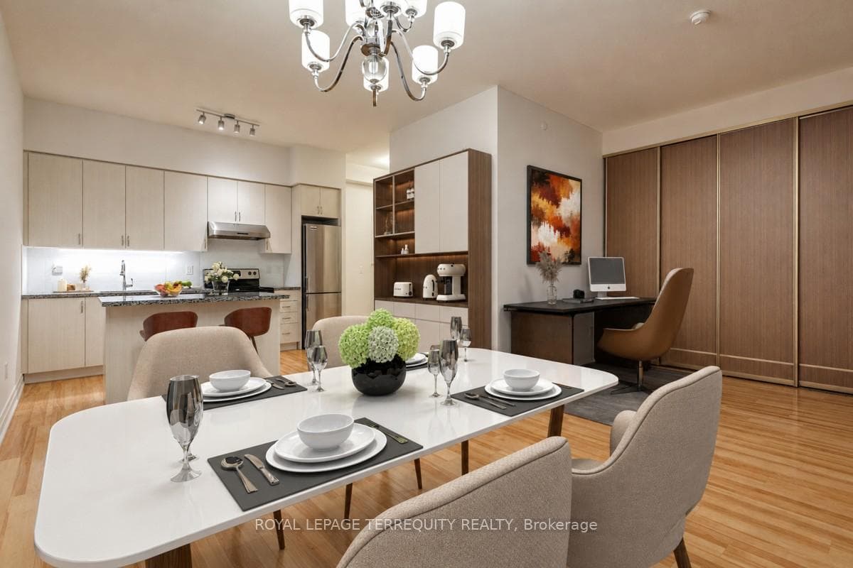 8763 Bayview Avenue Unit 230 photo 9