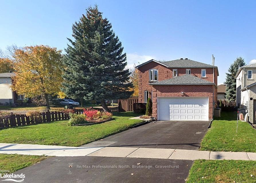 67 CARRUTHERS Crescent photo 1