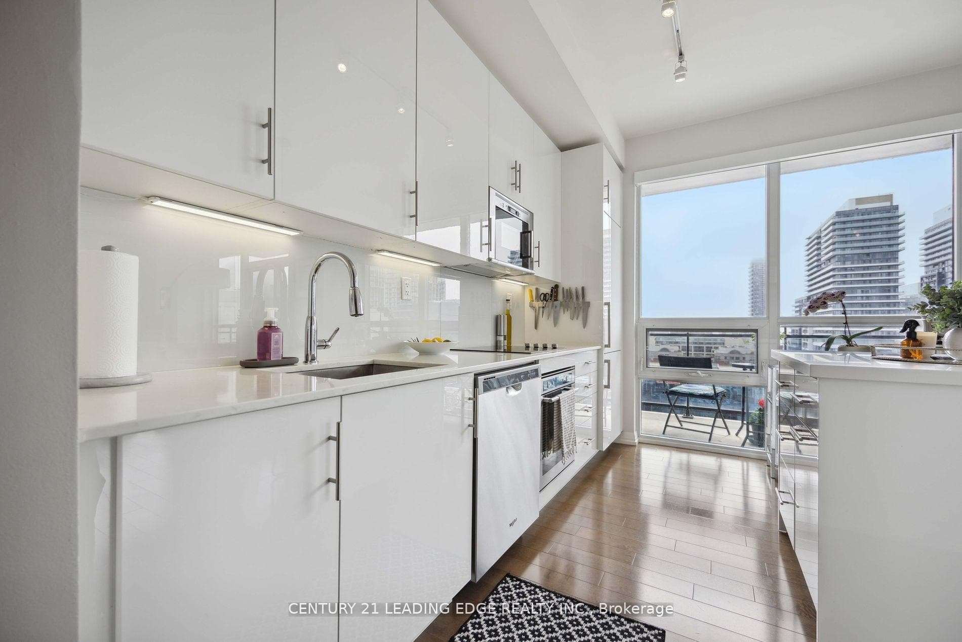 460 ADELAIDE Street Unit 1715 photo 22