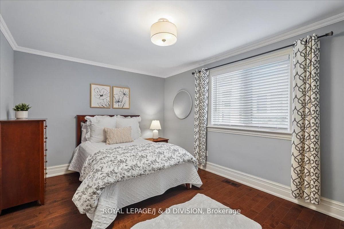 44 George Henry Boulevard photo 18