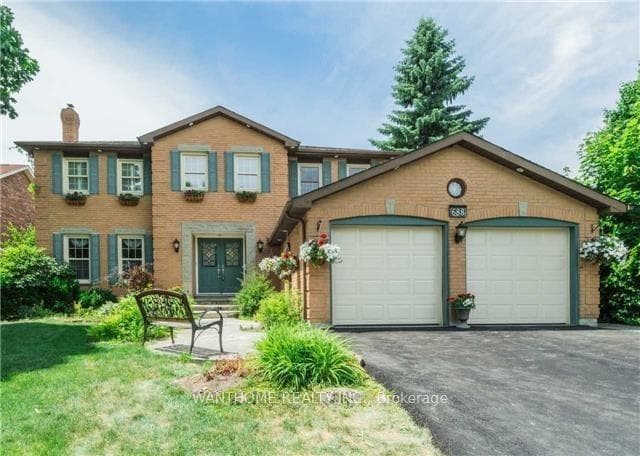 688 Village Parkway photo 1