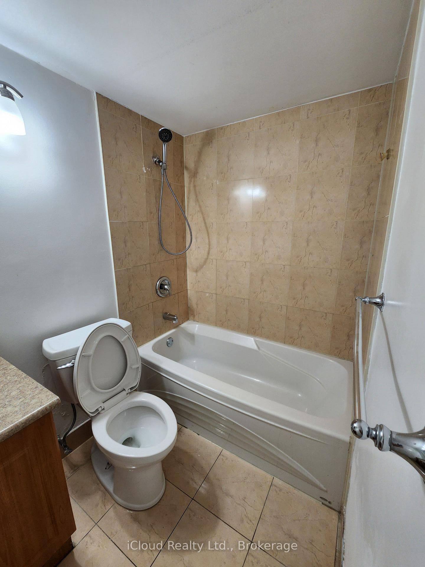 25 Four Winds Drive Unit 609 photo 44