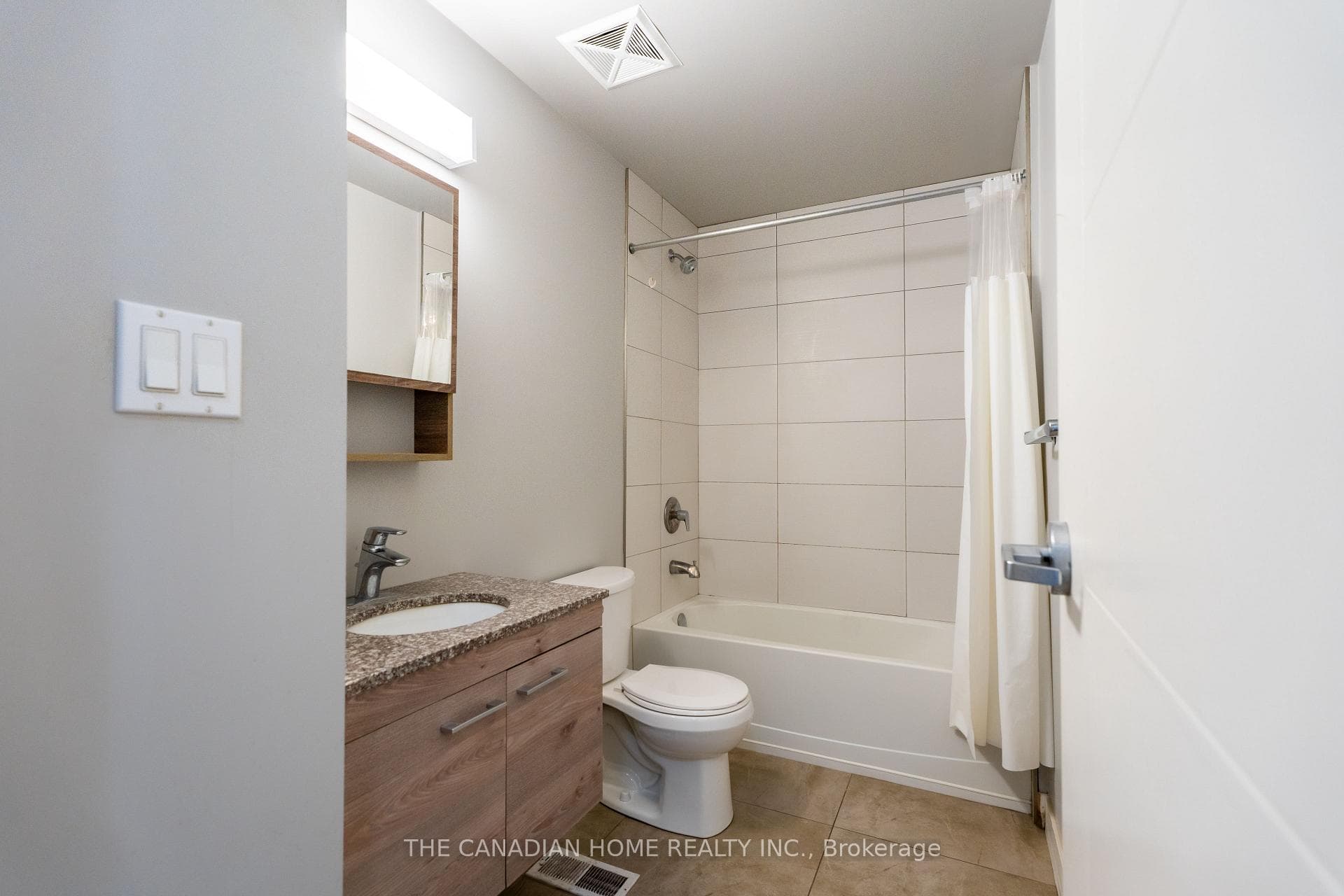 62 Balsam Street Unit T201 photo 16