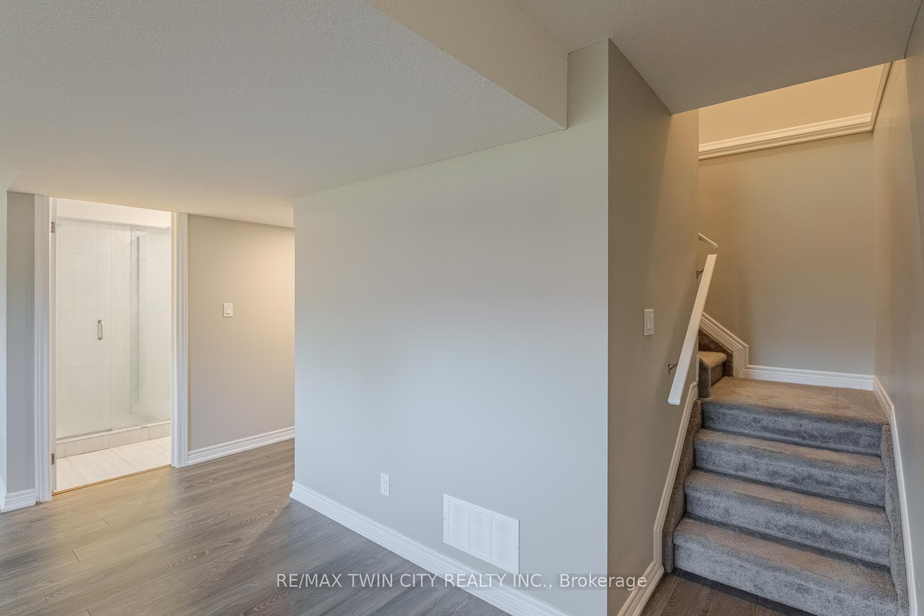 81 Windham Street photo 14