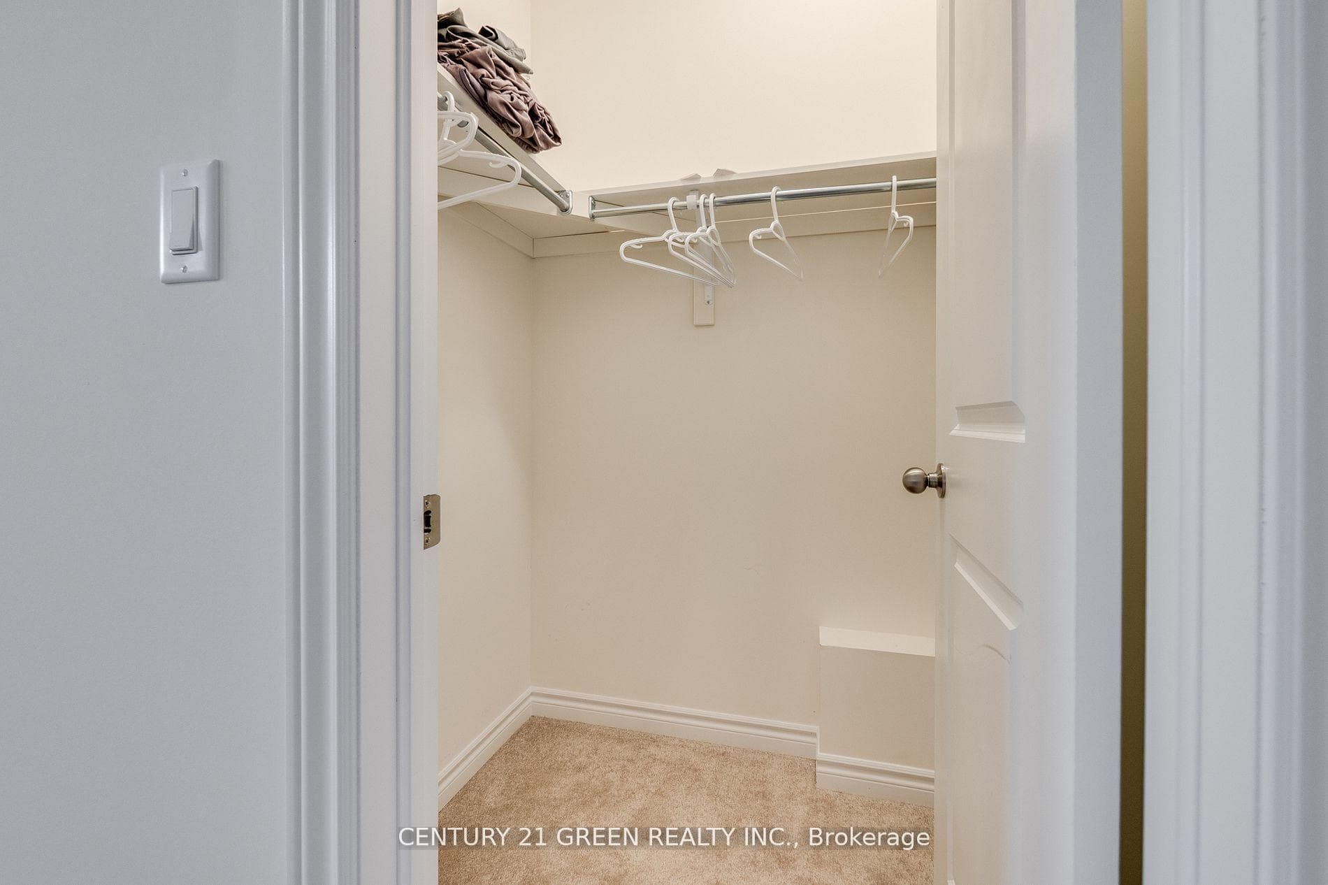 11 Housefinch Avenue photo 34