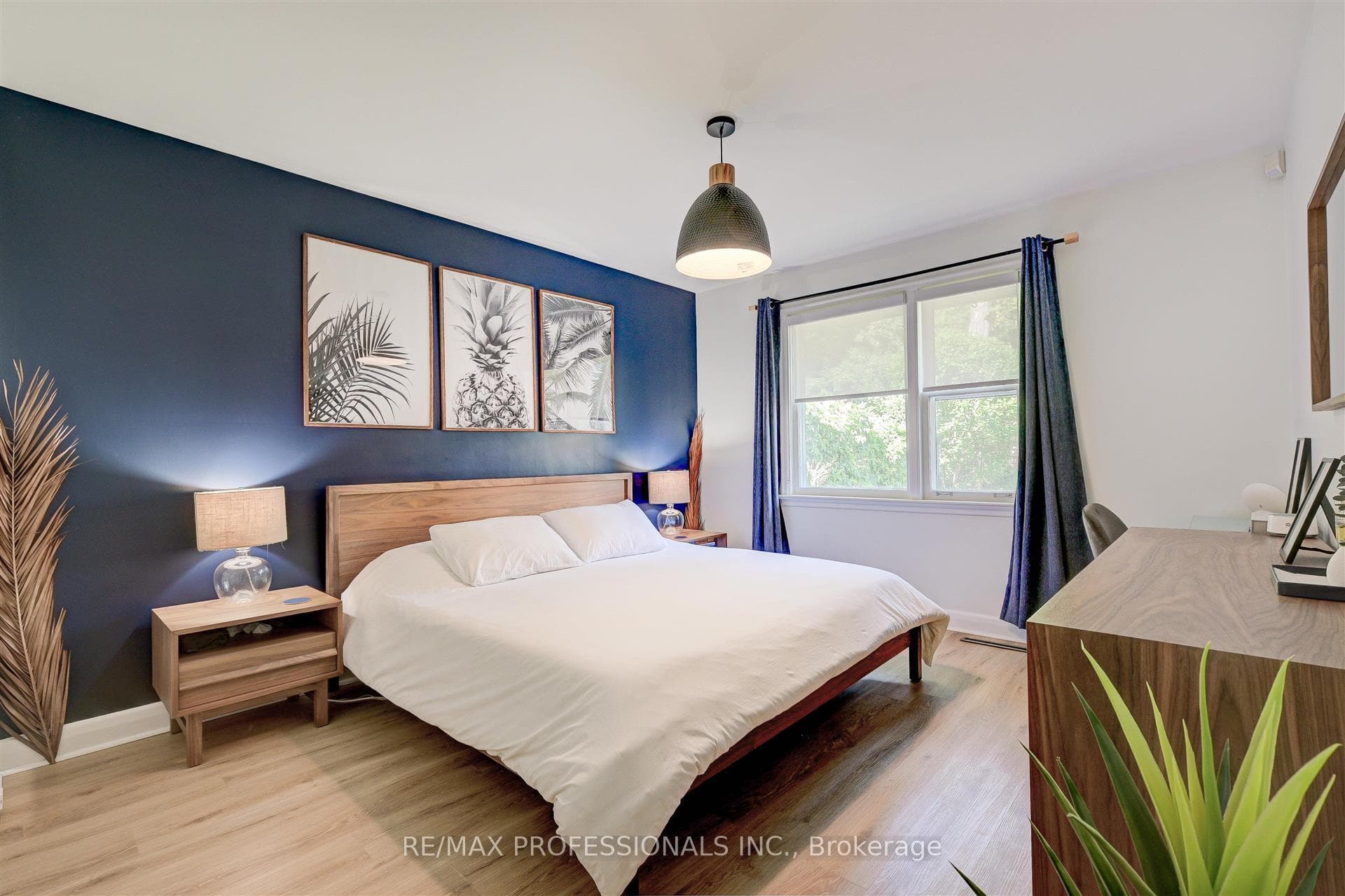9 Blackdown Crescent photo 18