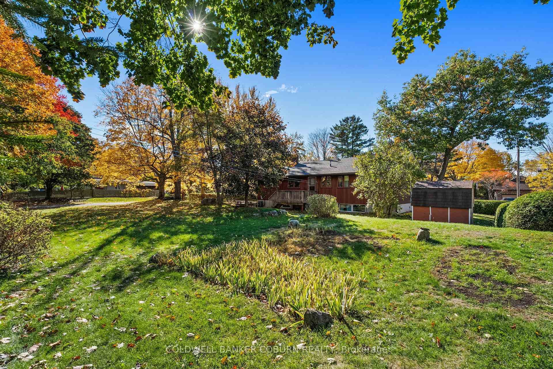 53 Eisenhower Crescent photo 38