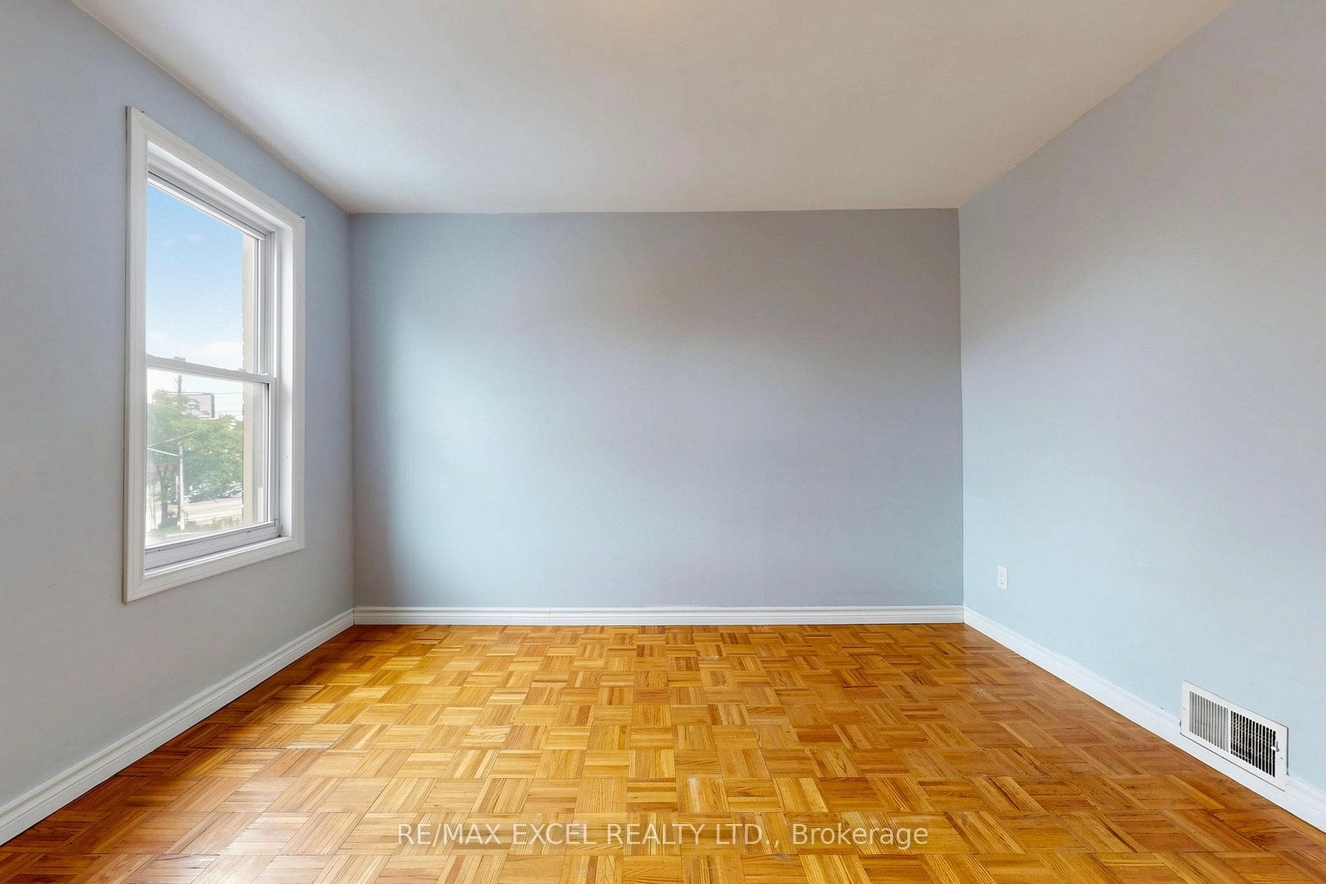 259 Victoria Avenue Unit Upper photo 19