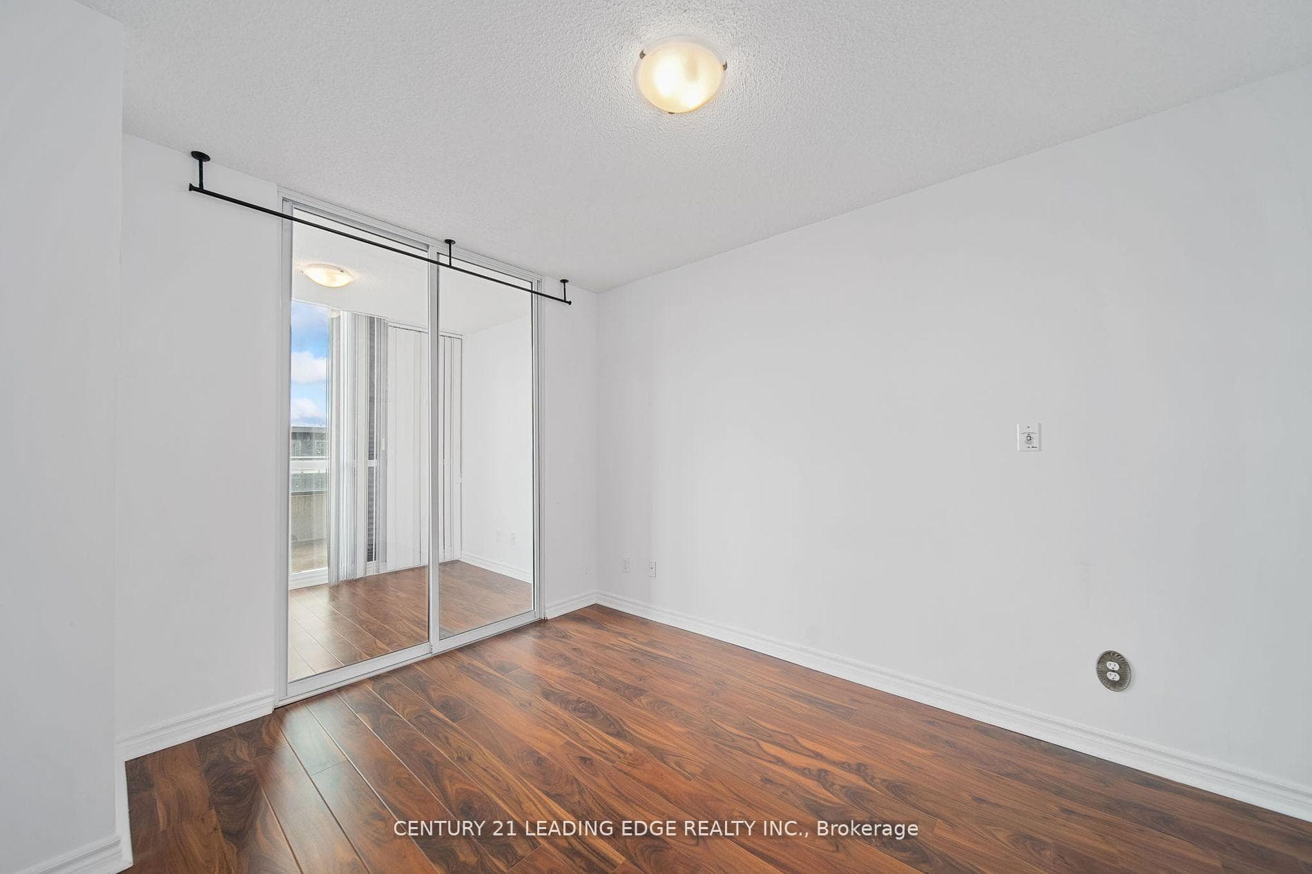 18 SPRING GARDEN Avenue Unit 3908 photo 11