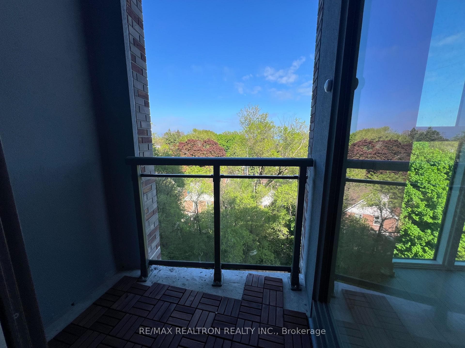 90 Glen Everest Road Unit 520 photo 17
