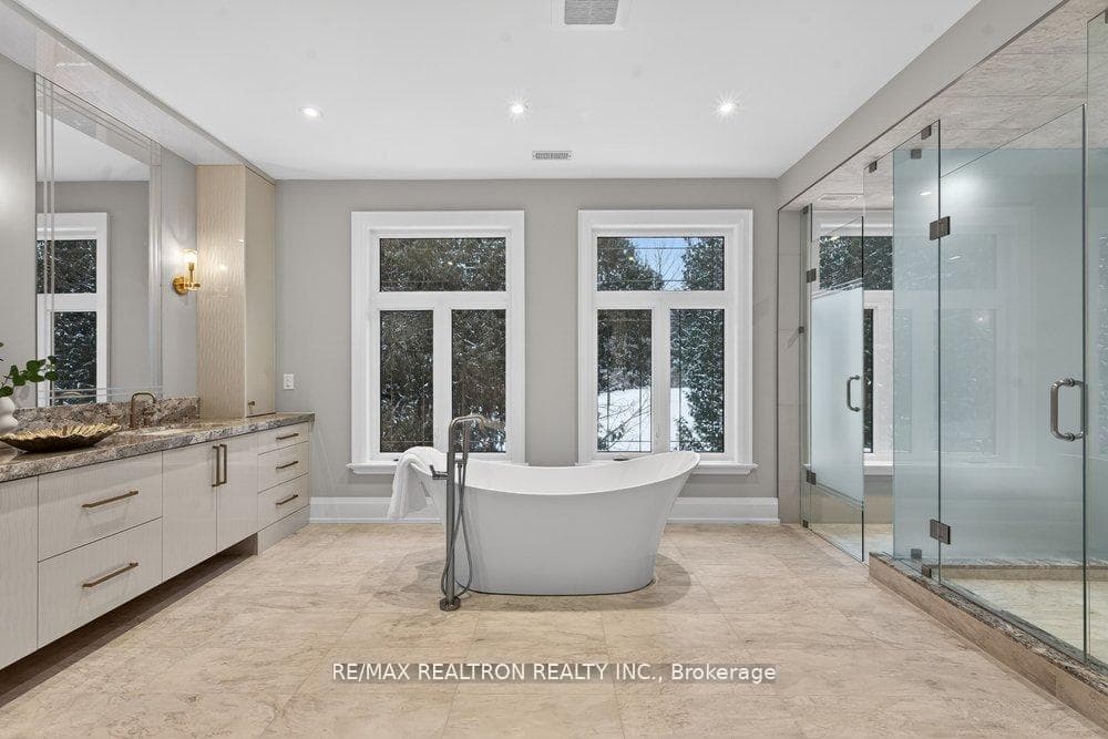 14705 Jane Street photo 38