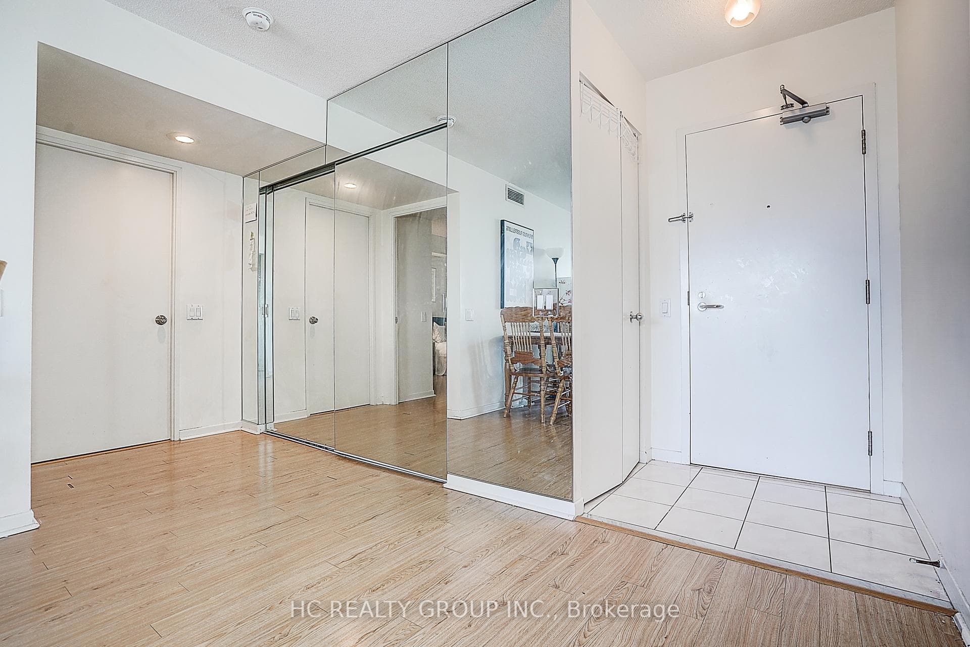 21 Overlea Boulevard Unit 1602 photo 10