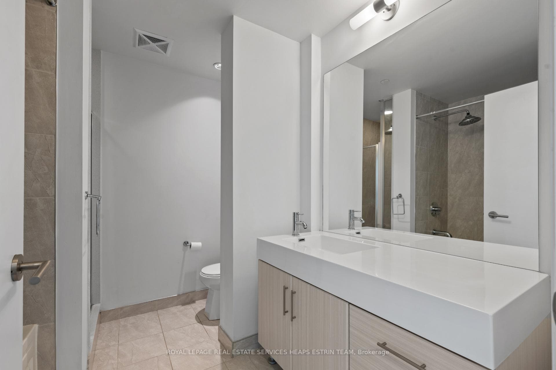 160 Vanderhoof Avenue Unit 913 photo 27
