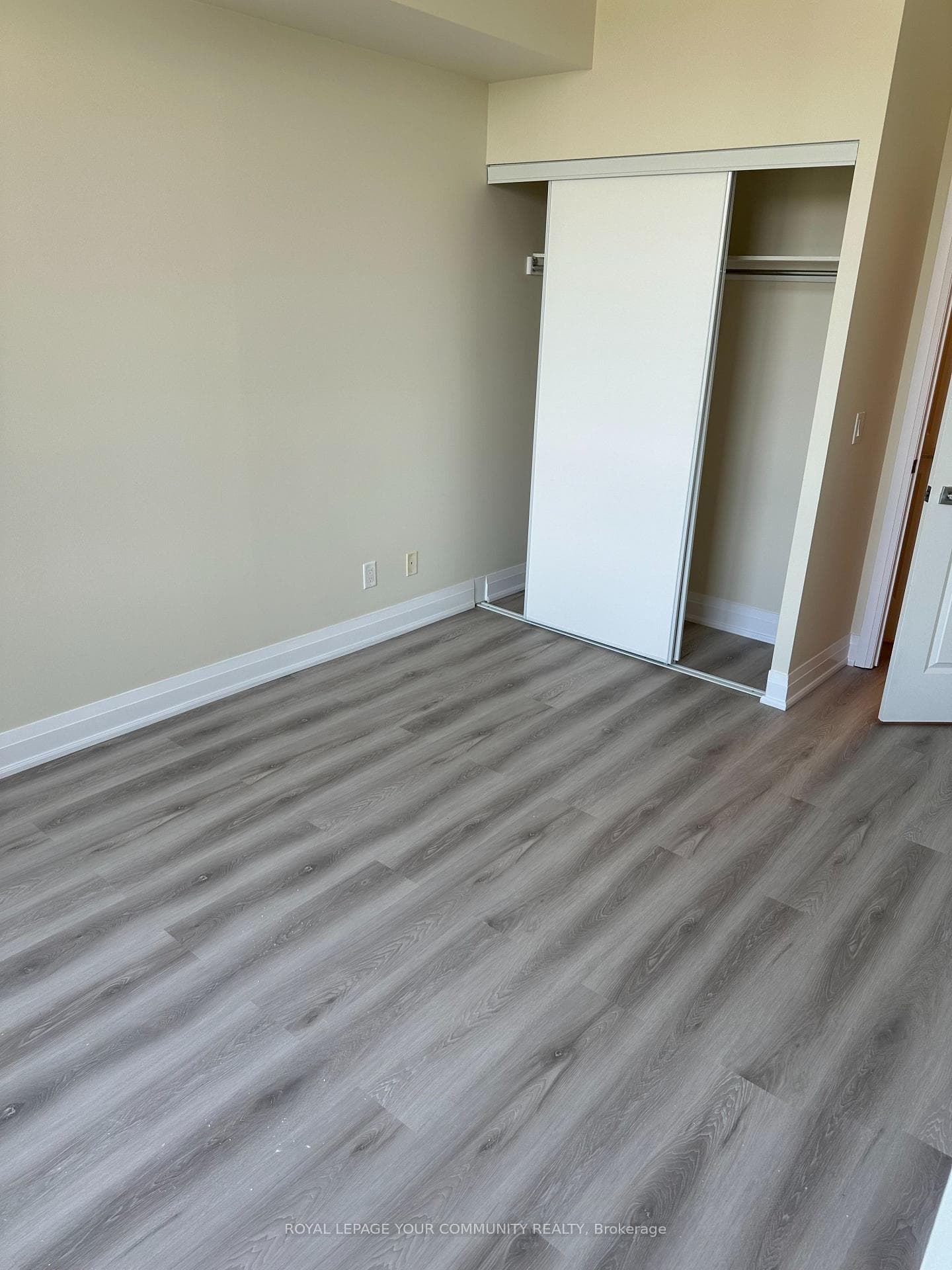 75 North Park Road Unit 410 photo 18