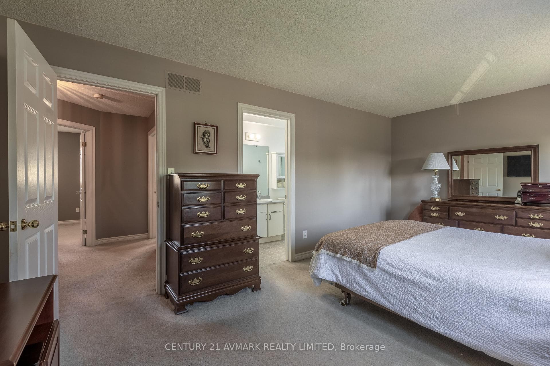 154 Michael Drive photo 27