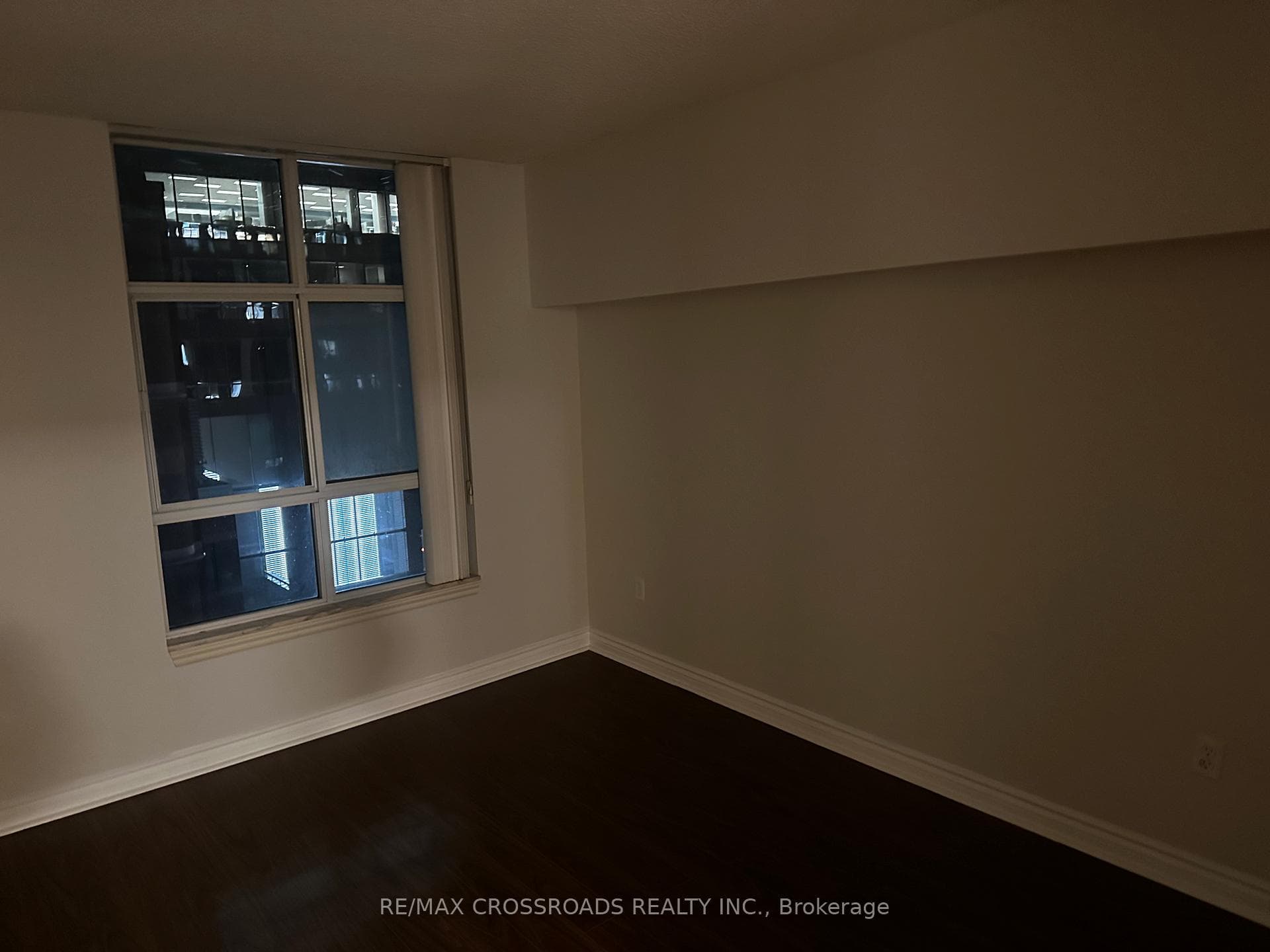 105 Victoria Street Unit 1003 photo 6