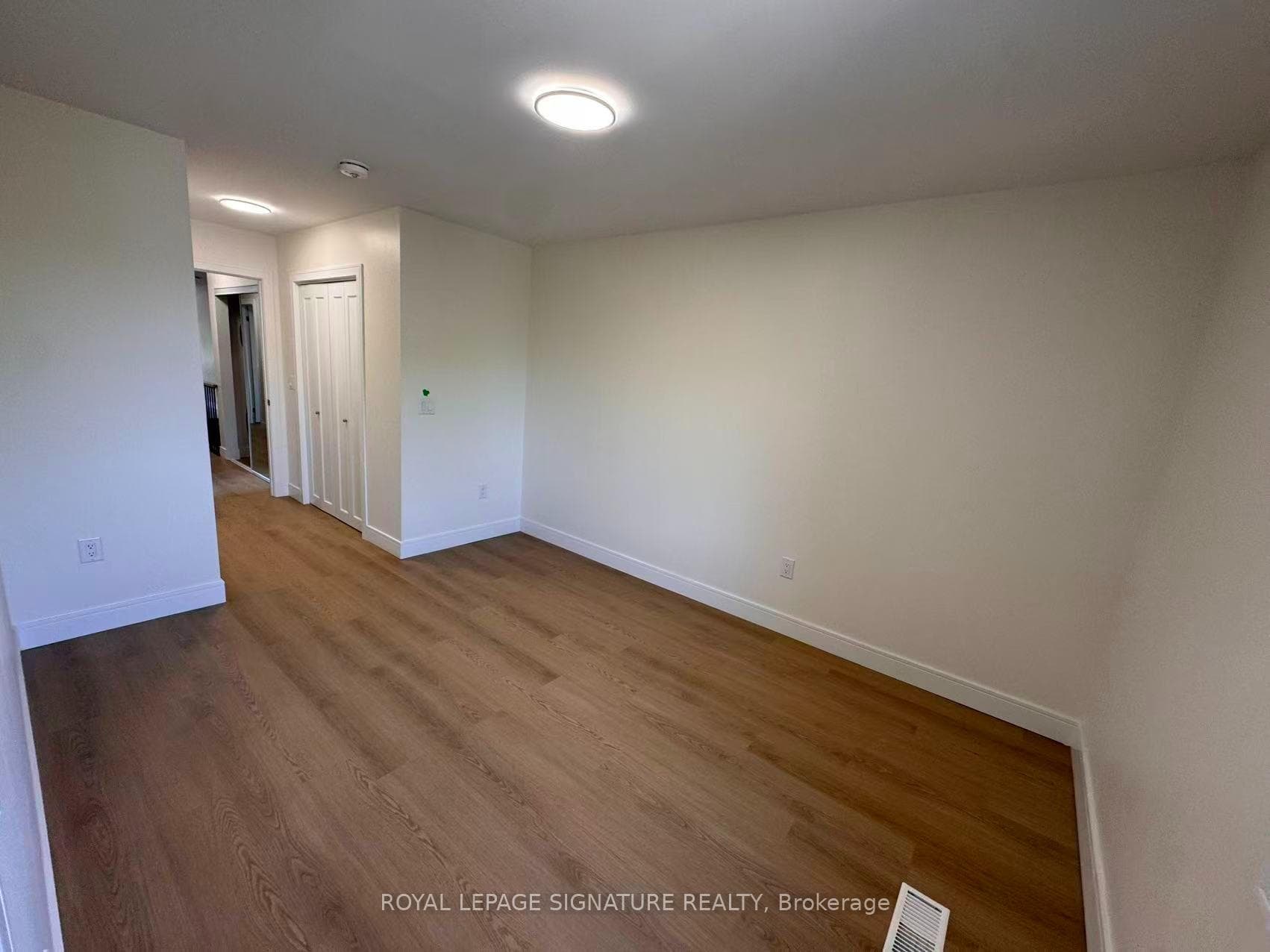 53 Bishop Avenue Unit 4 photo 18