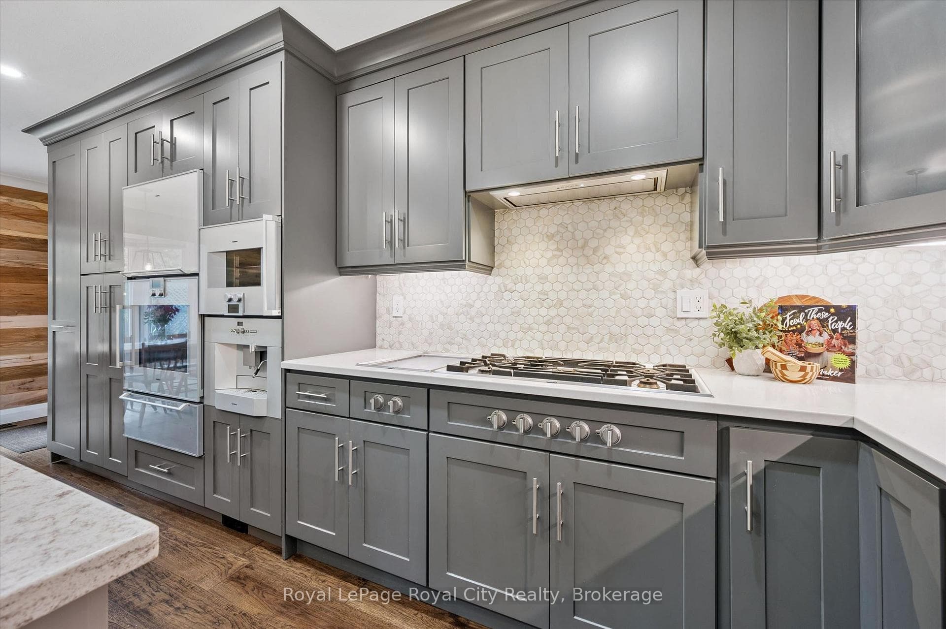 147 Downey Road photo 18