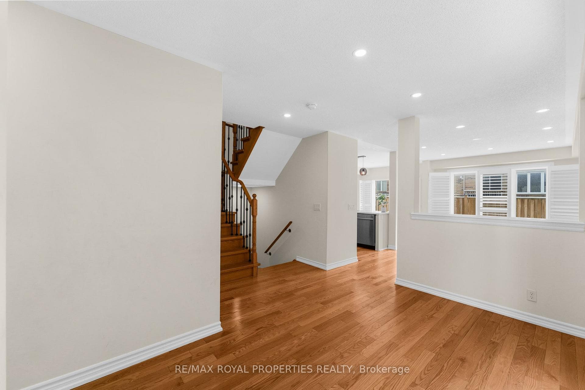 2489 Hill Rise Court photo 9