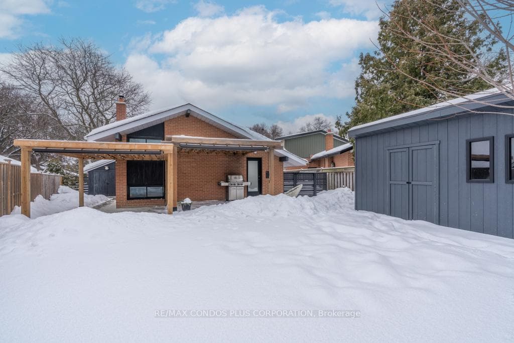 6 Munson Crescent photo 40