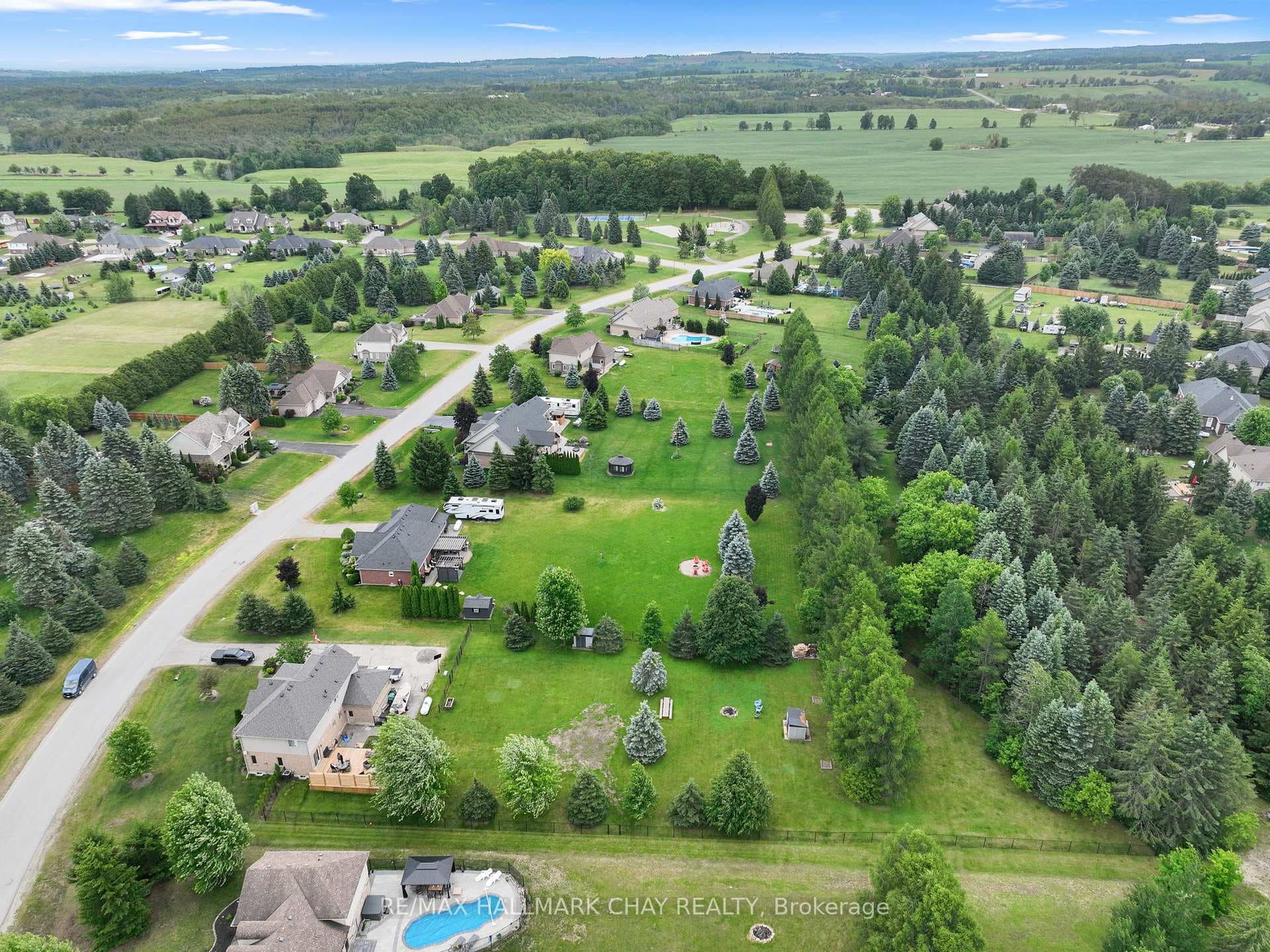 12 Thomson Trail photo 43