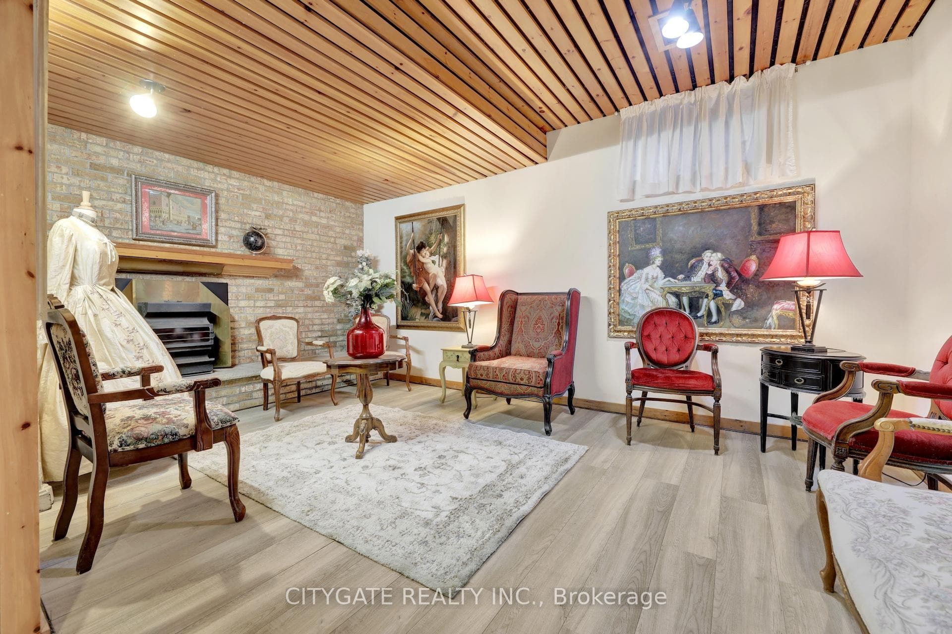 195 Ellwood Drive photo 15