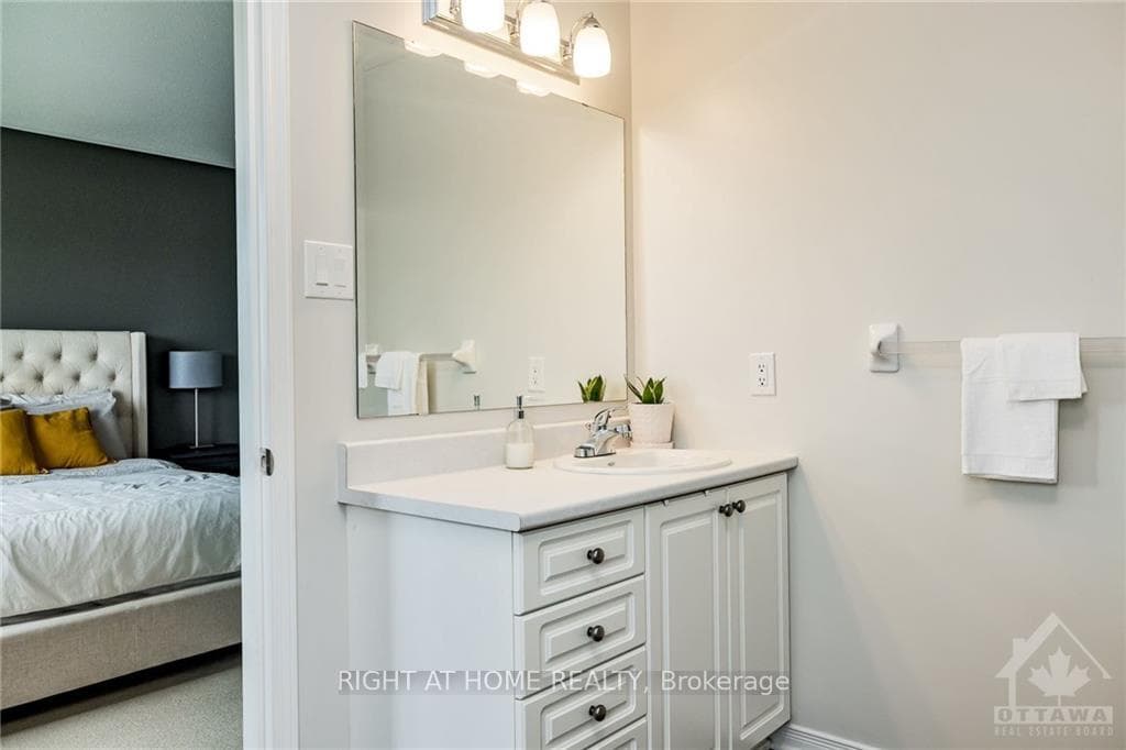 1449 CARRONBRIDGE Circle photo 19