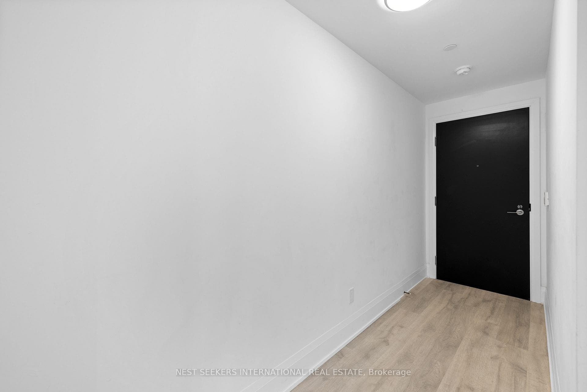 101 Erskine Avenue Unit 2802 photo 5