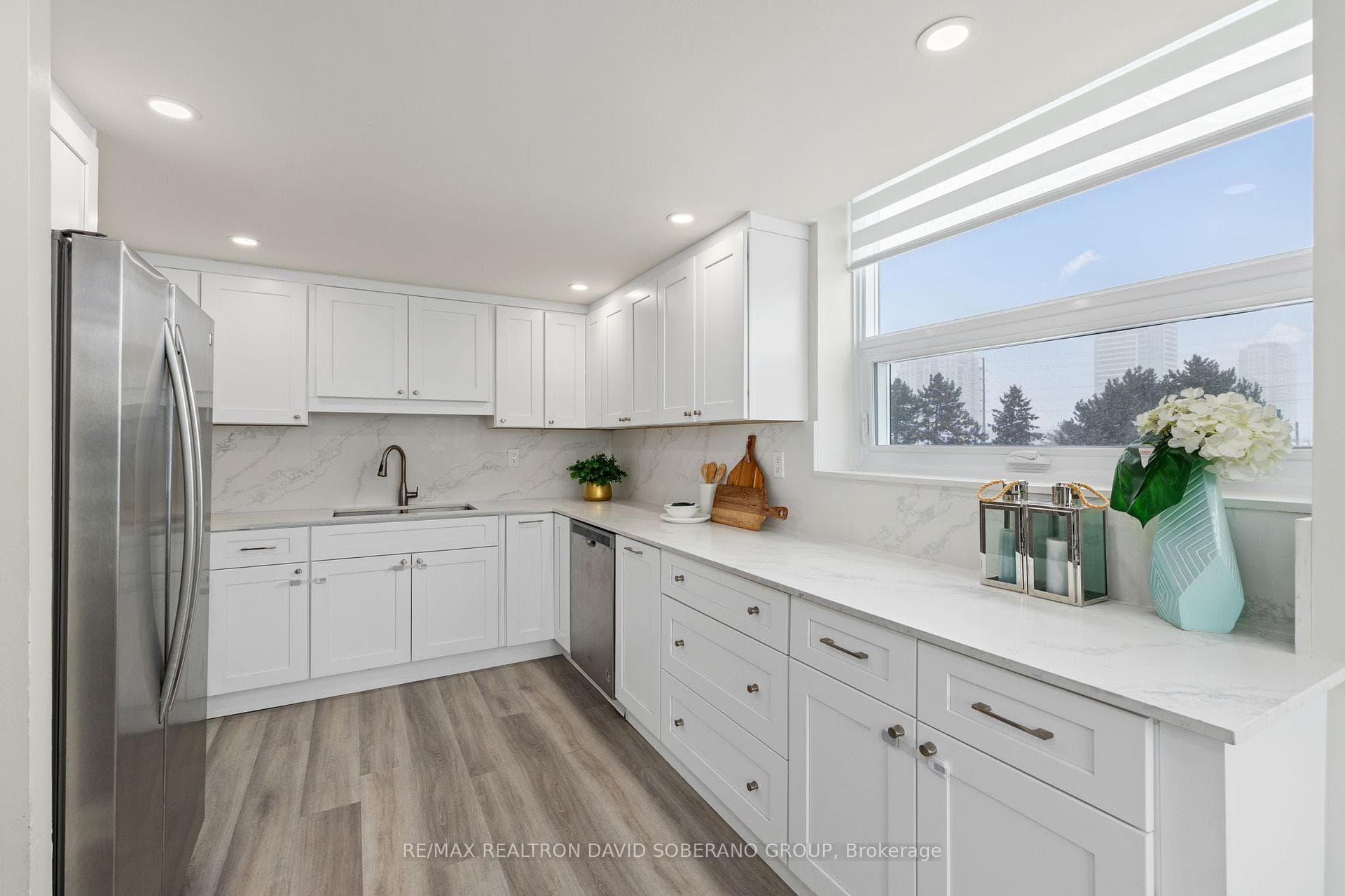 7601 Bathurst Street Unit 315 photo 11