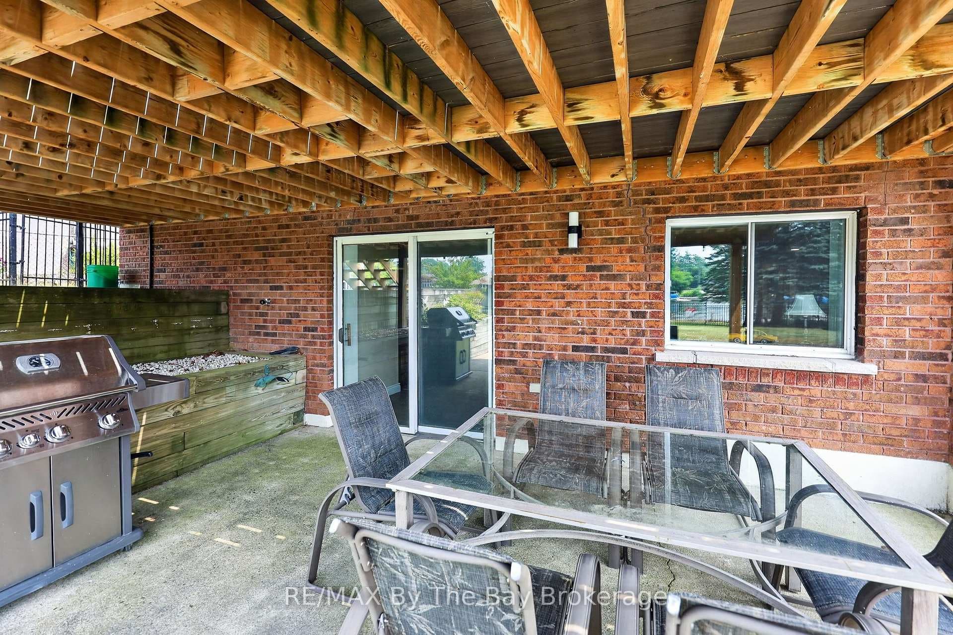 1434 RIVER Road photo 35