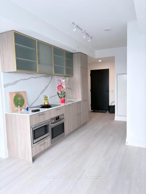36 Olive Avenue Unit 1610 photo 9