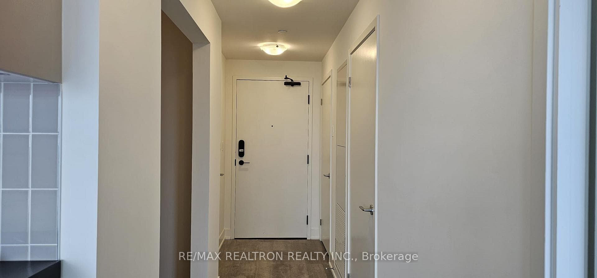 38 Andre De Grasse Street Unit 1105 photo 2