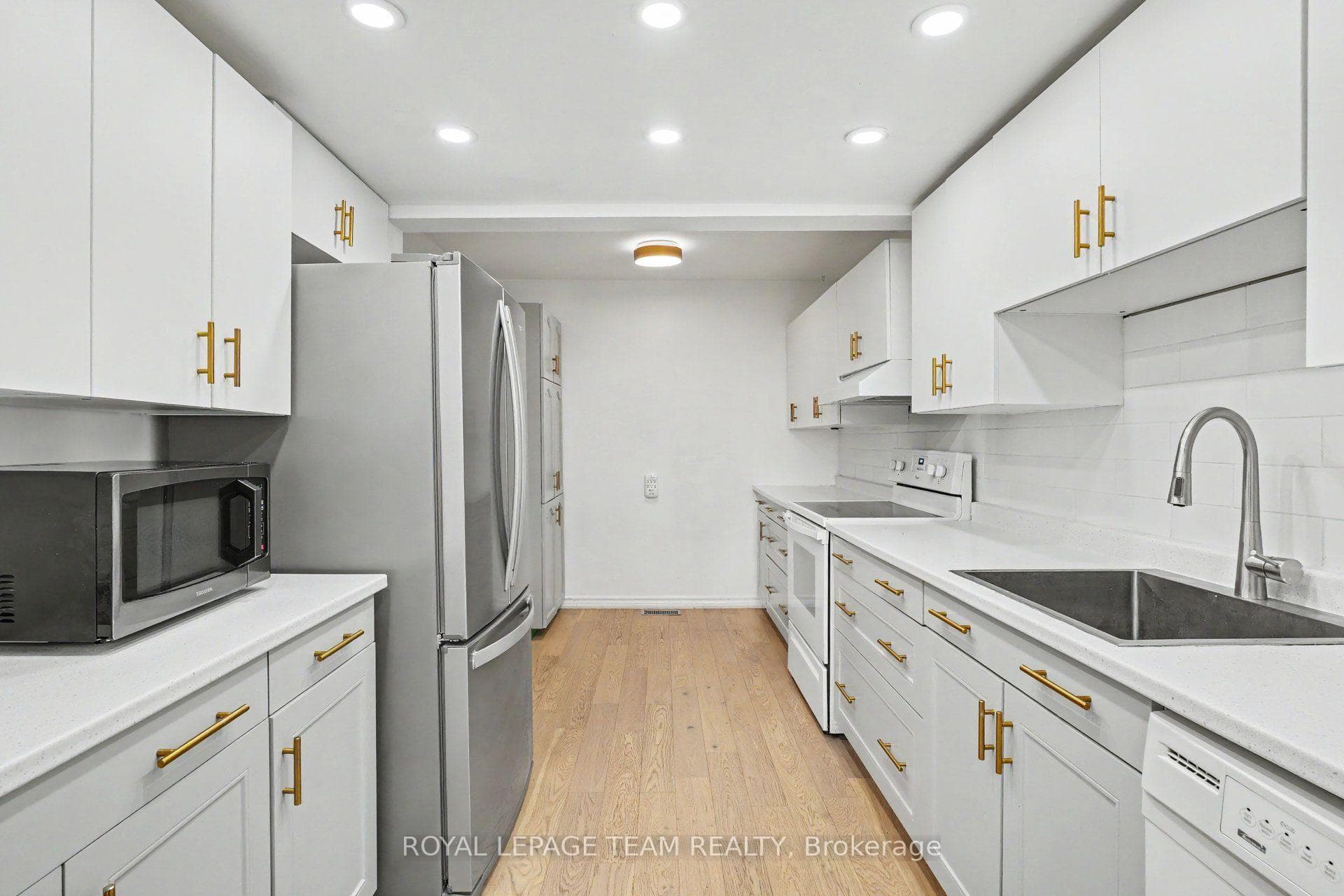 42 Sundback Lane photo 8