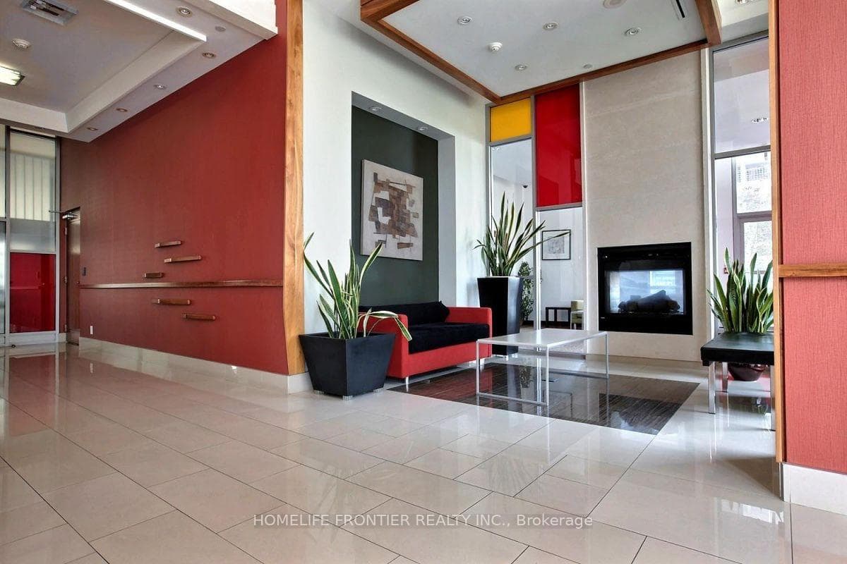 30 Canterbury Place Unit 703 photo 13