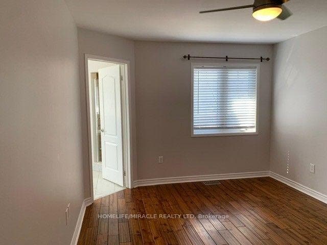 37 Mount Pleasant Avenue Unit Upper photo 23