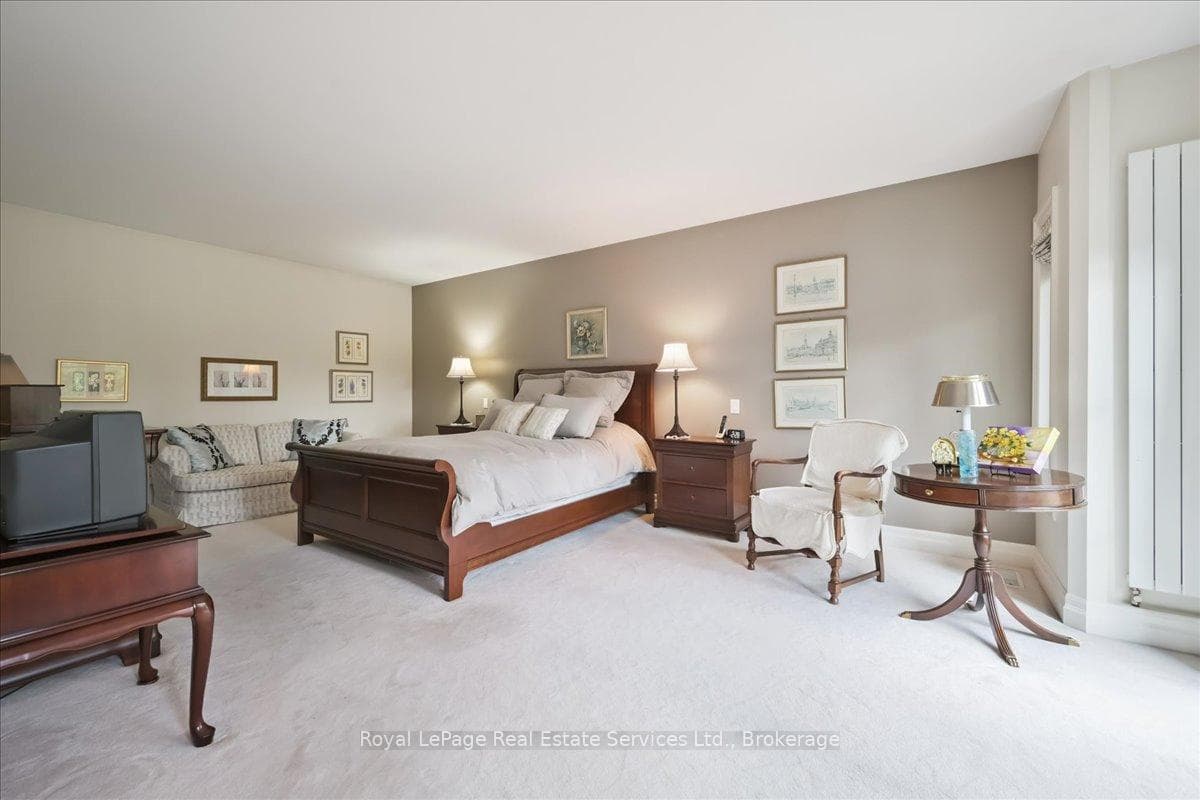 281 Pinehurst Drive photo 35
