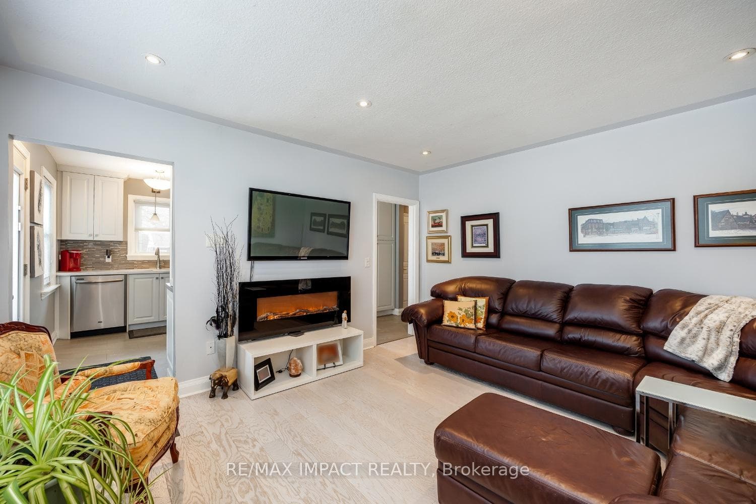 72 Grassmere Court photo 11