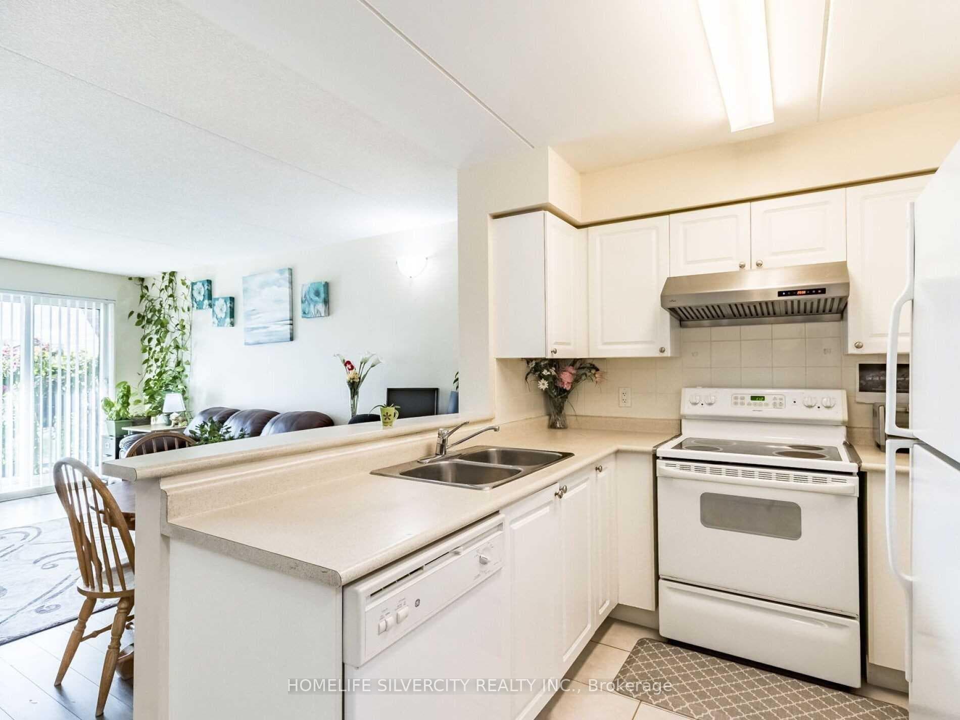 35 Via Rosedale Way Unit 211 photo 6